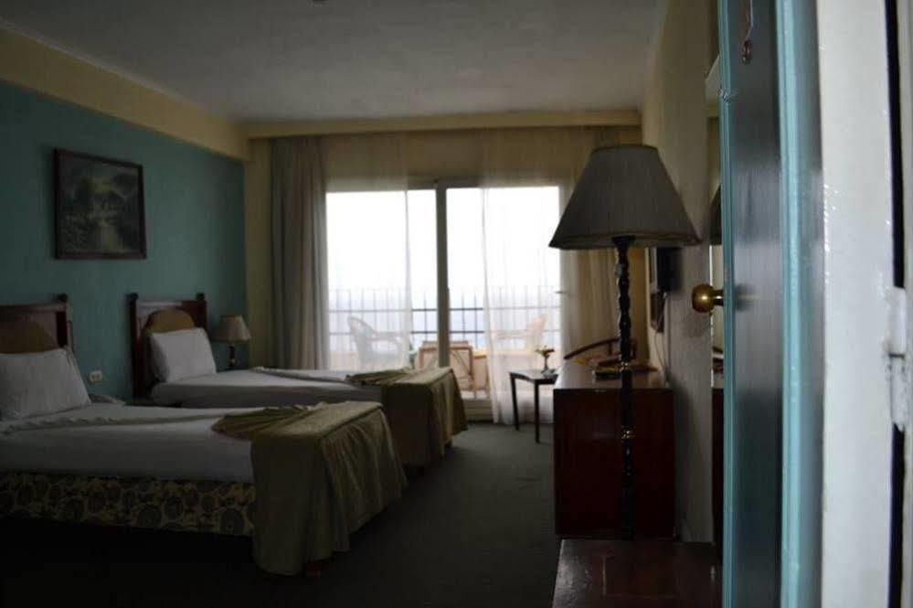 Kaoud Sporting Hotel Alexandrië Buitenkant foto