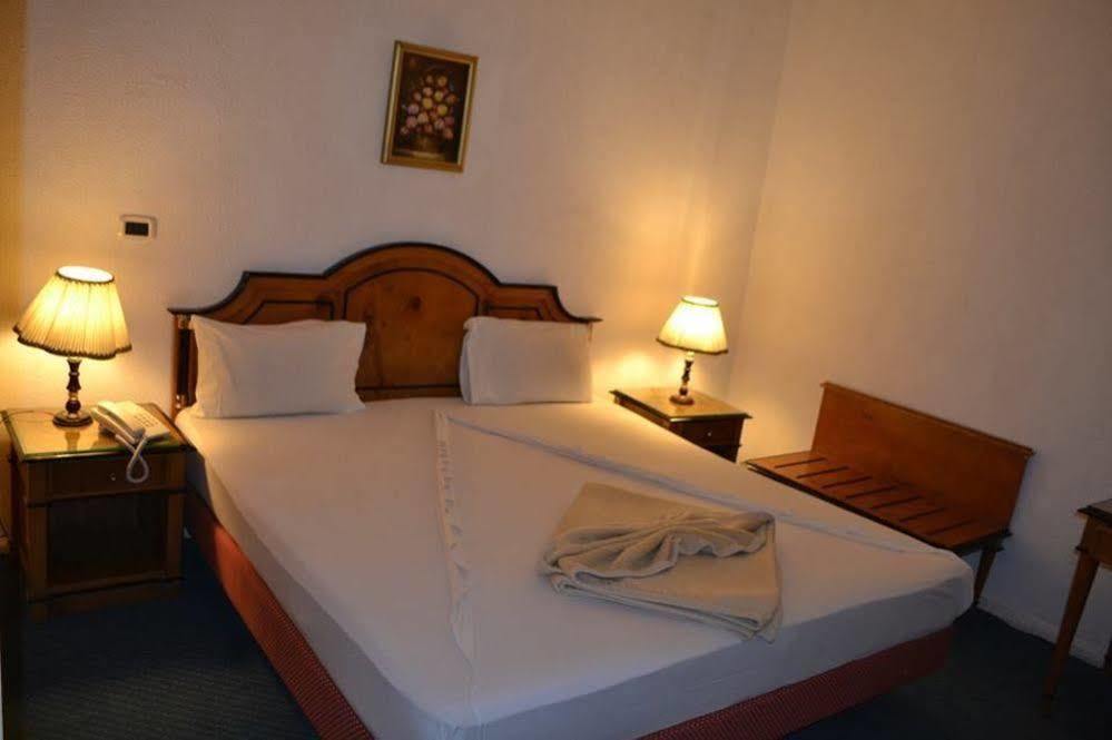 Kaoud Sporting Hotel Alexandrië Buitenkant foto